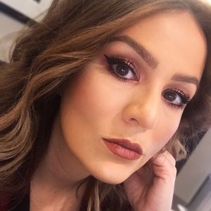 Meet your Posher, Kitrina